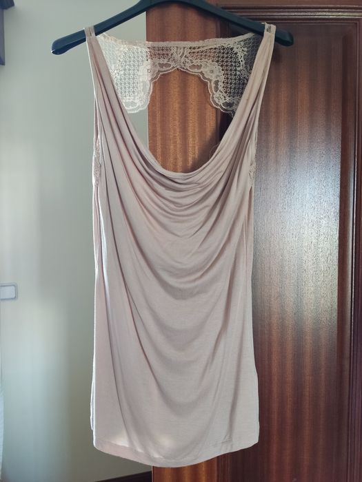 Top cor de rosa velho com renda