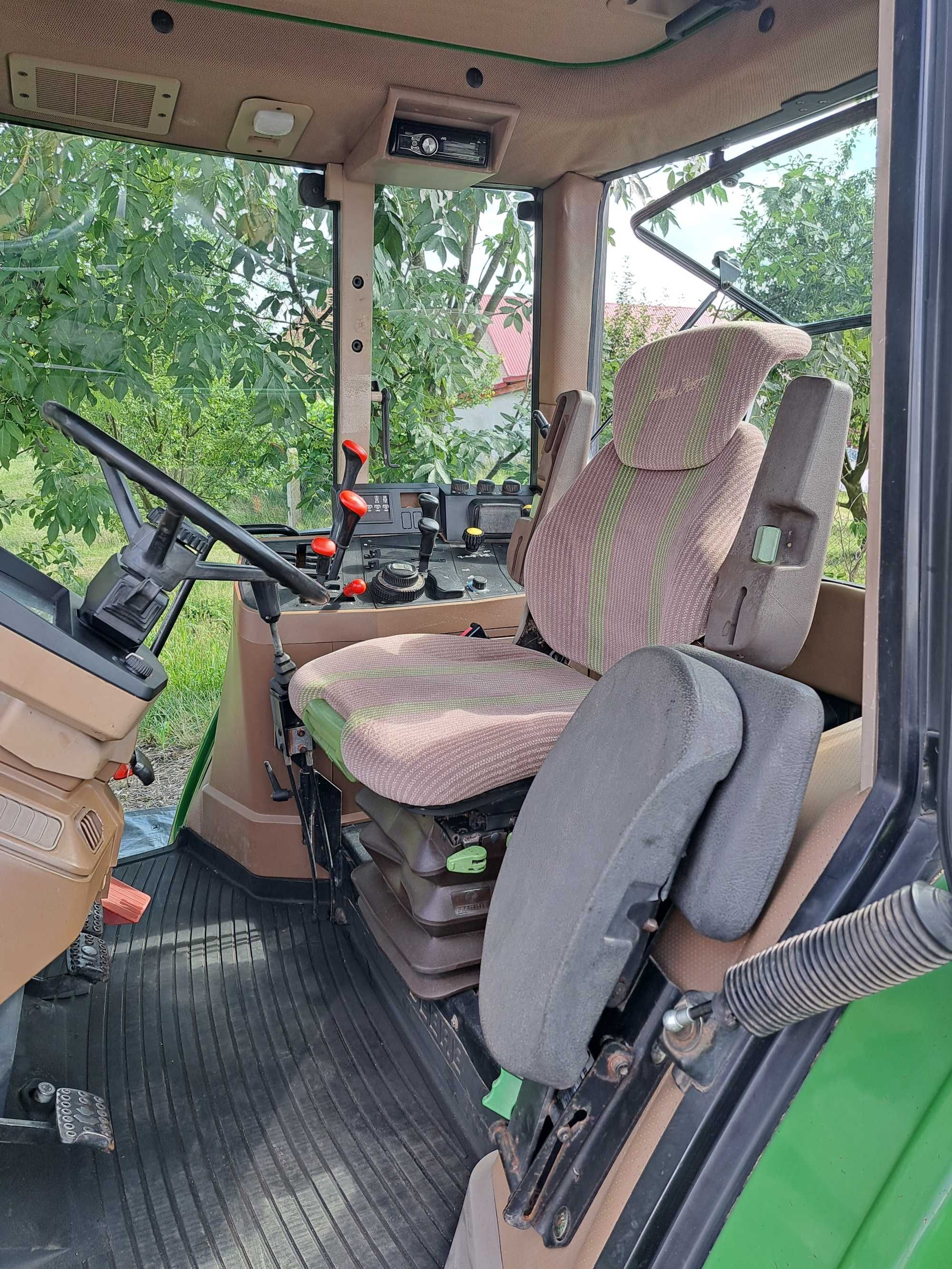 Traktor John Deere 6600