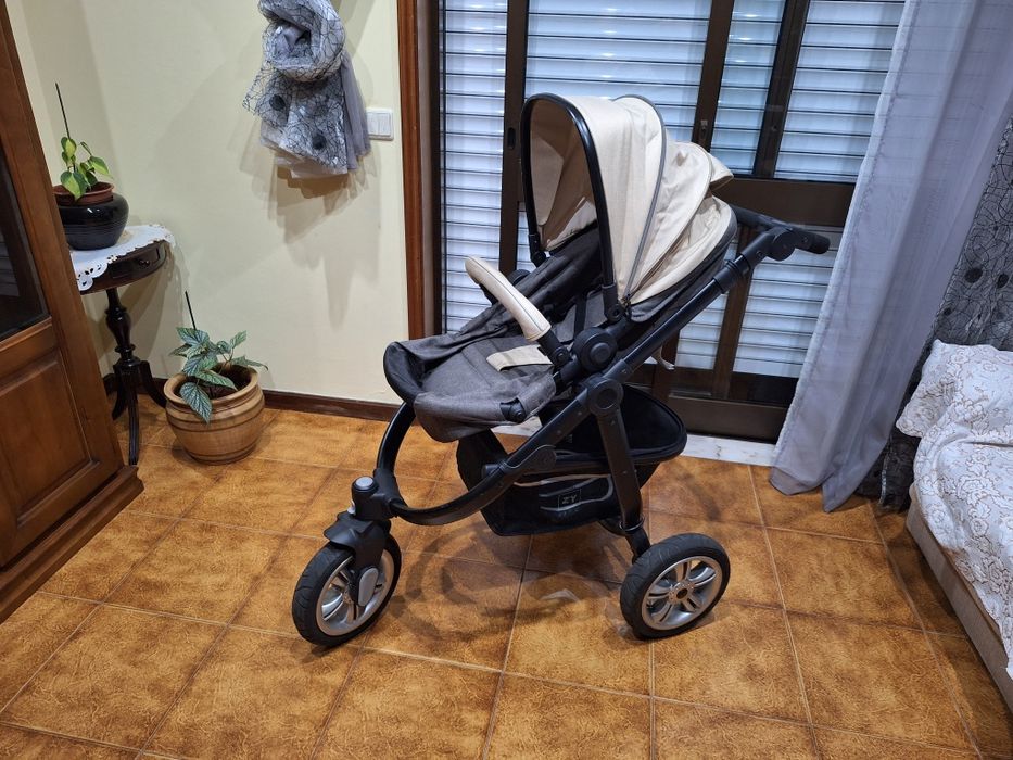 Carrinho bebé trio