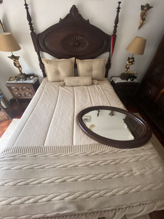 Mobília completa de quarto + oferta de cadeira e espelho
