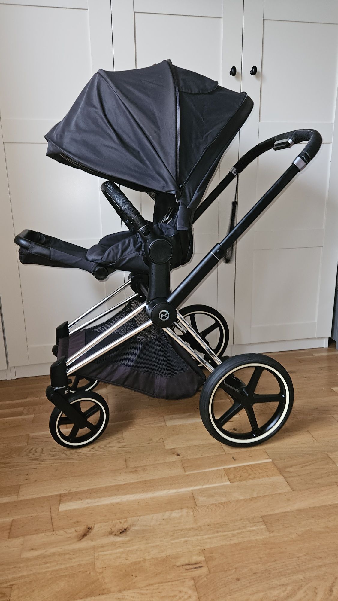 Cybex Priam 2.0 2w1  chrome deep black