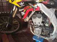 Suzuki RMZ cross