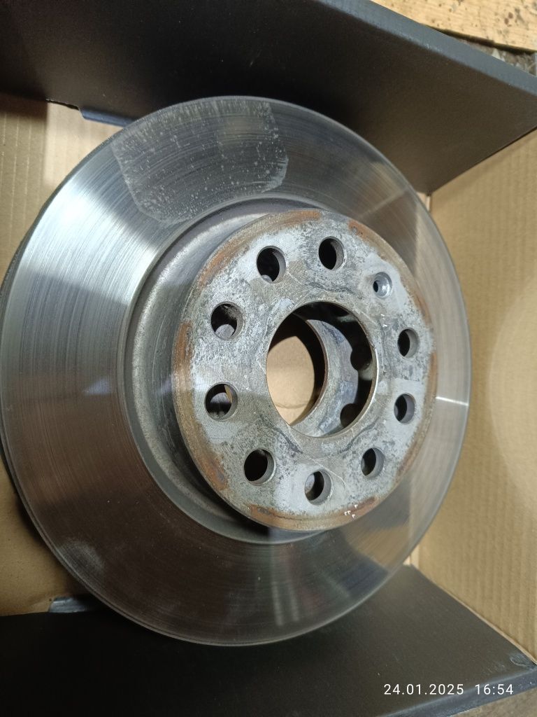 Tarcze hamulcowe  przód Volkswagen seat