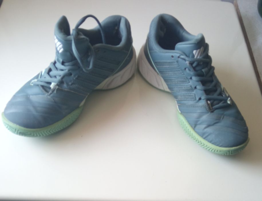 Кросівки чоловічі 37 розмір