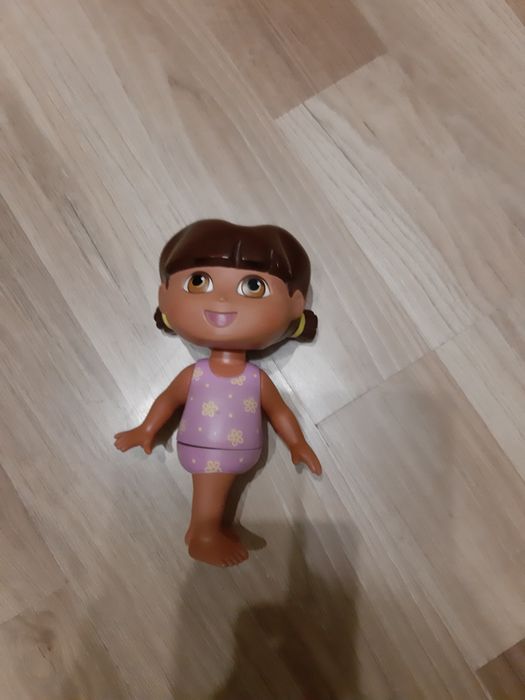 Lalka Dora dla dziewczynki