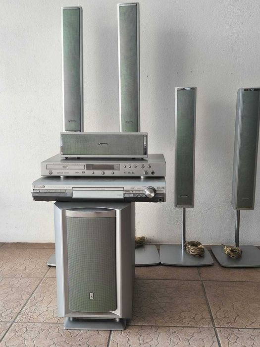 Sistema de som Home Theather Sound System modelo SC-HT870- PANASONIC