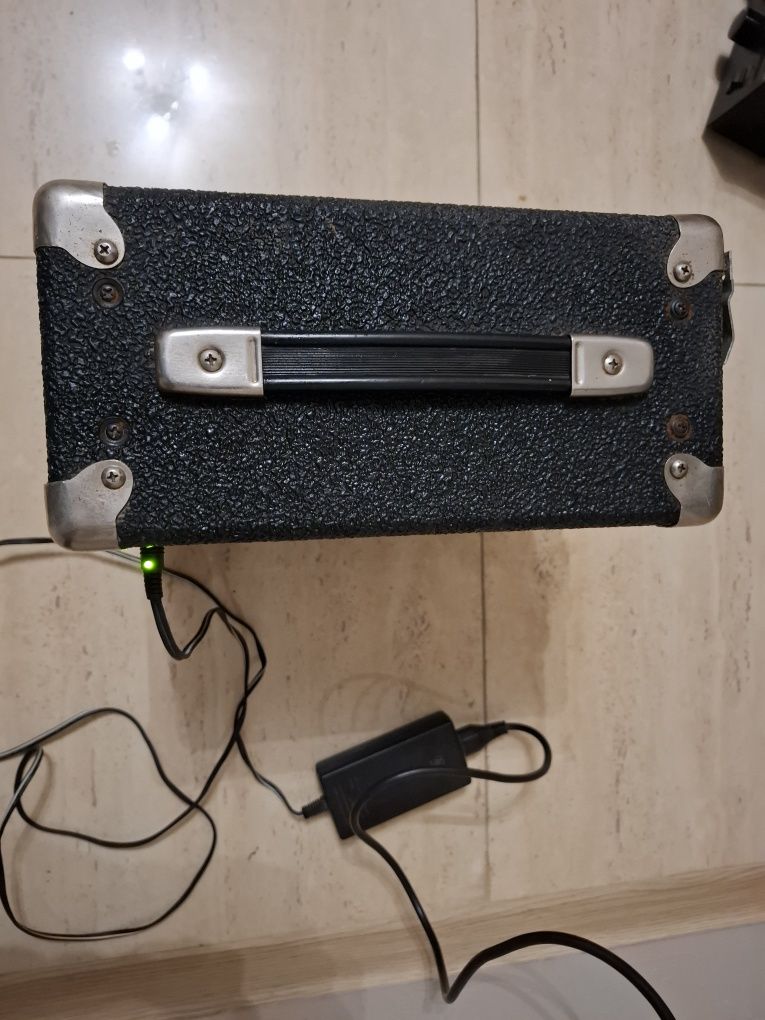 Wzmacniacz gitarowy Peavey KB 15