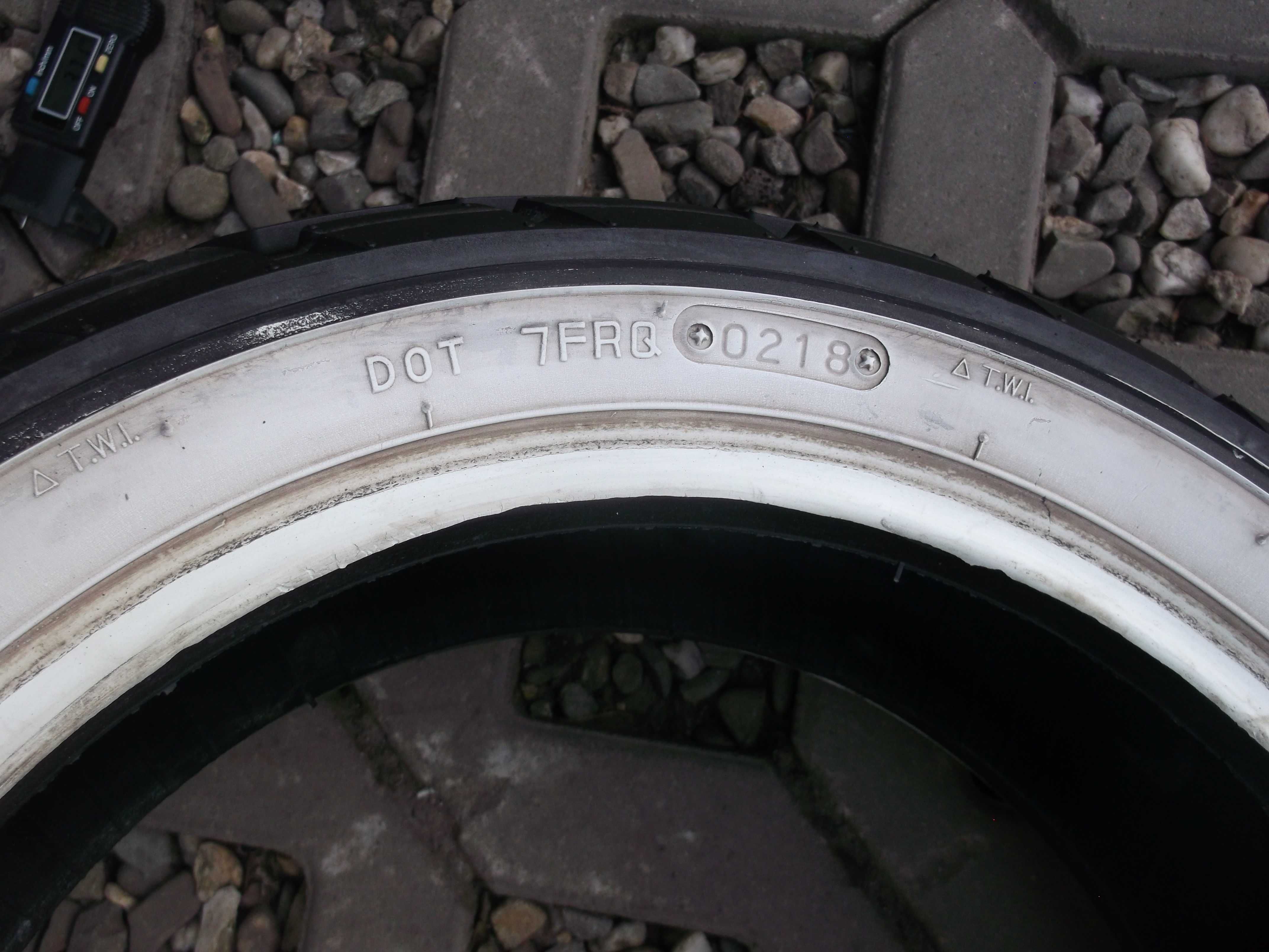 opona 130/70-12 CST dot0218 Biały Pasek skuter classic vespa