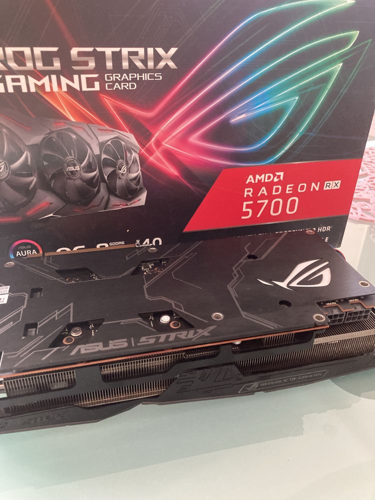 Karta graficzna RX 5700 ASUS STRiX