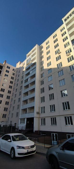 Однокімнатна, світла кватира жк Масани. 10 поверх. 40 м2