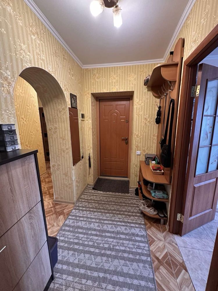 Продам 4 кімнатну квартиру