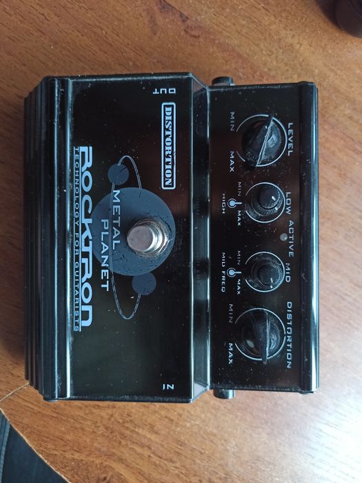 Rocktron metal planet