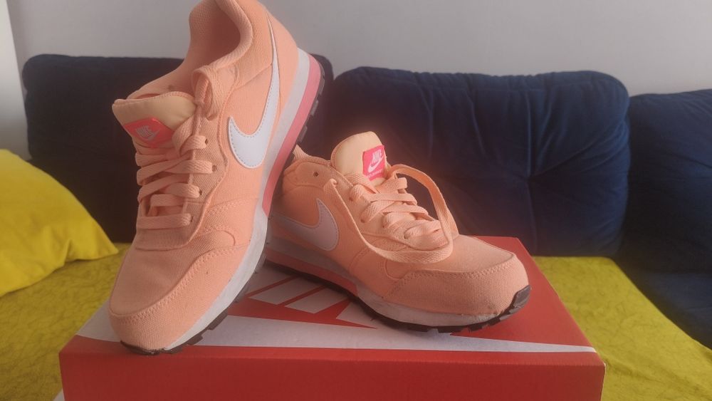 Buty sportowe Nike damskie