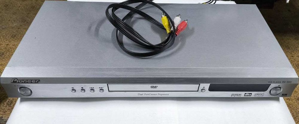 Відео-аудіо програвач DVD Pioneer DV-380
