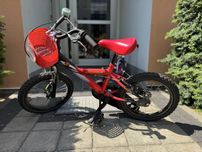 Rowerek czerowny dla dziecka.