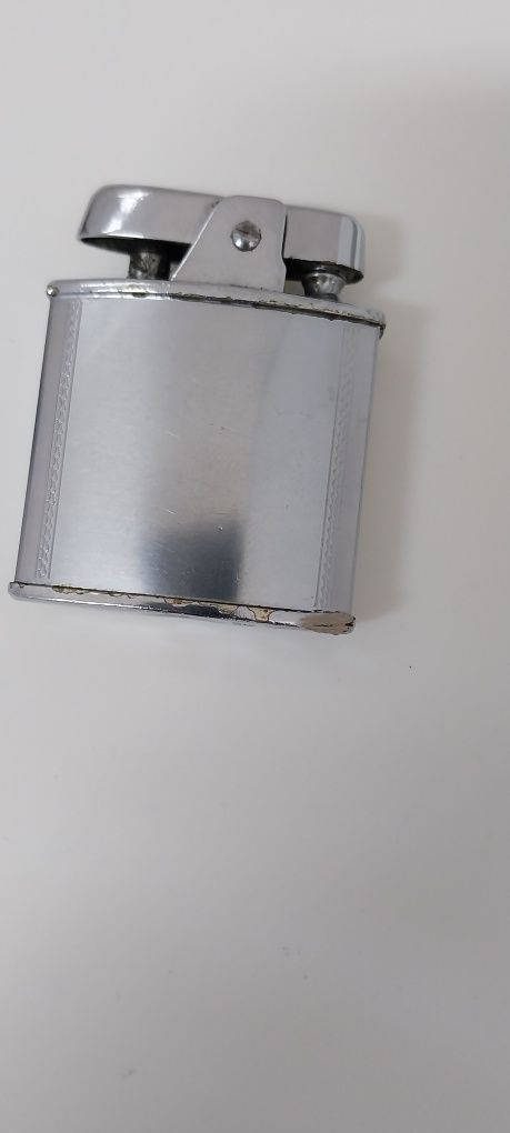 Isqueiro antigo a gasolina Ronson