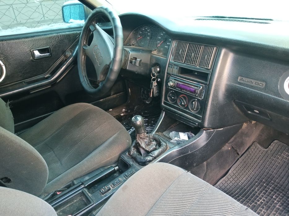 Продам авто Ауди 80 на ходу
