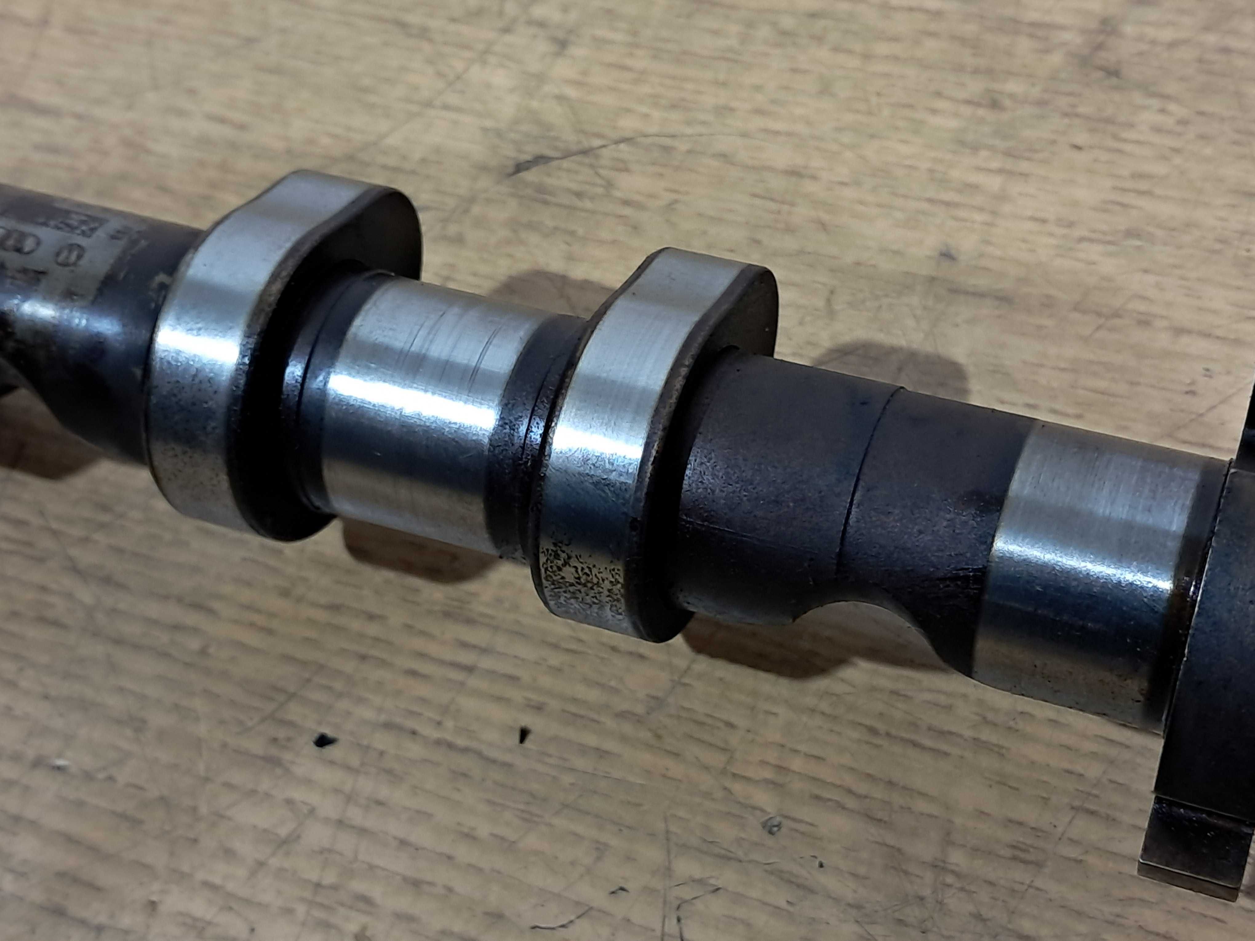 Wałek rozrządu ssący 06F101B 2.0 TFSI BWA BGB AXX BUL A4 A3 TT A6