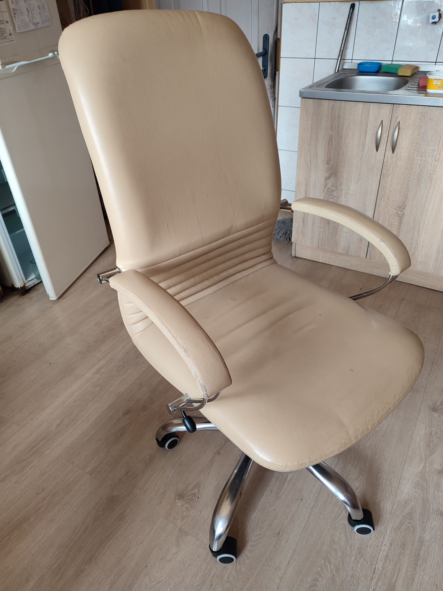 Fotel obrotowy, krzesło biurowe, do biura pokoju