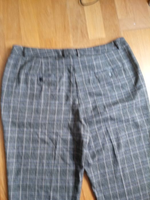 Spodnie męskie XL eleganckie wełniane w kratę.