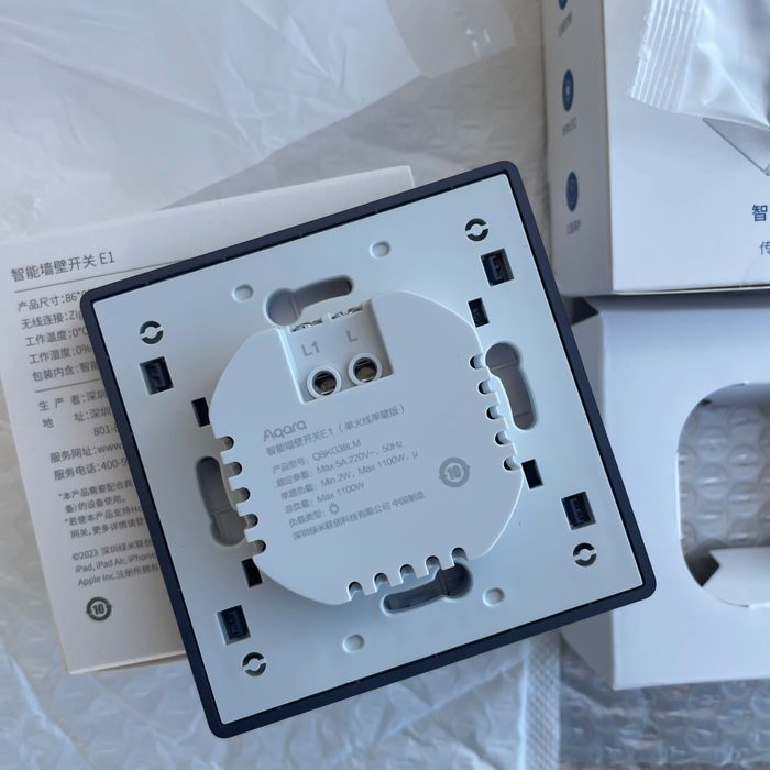 Одноклавішний вимикач Xiaomi Aqara E1 QBKG38LM чорний, без нуля