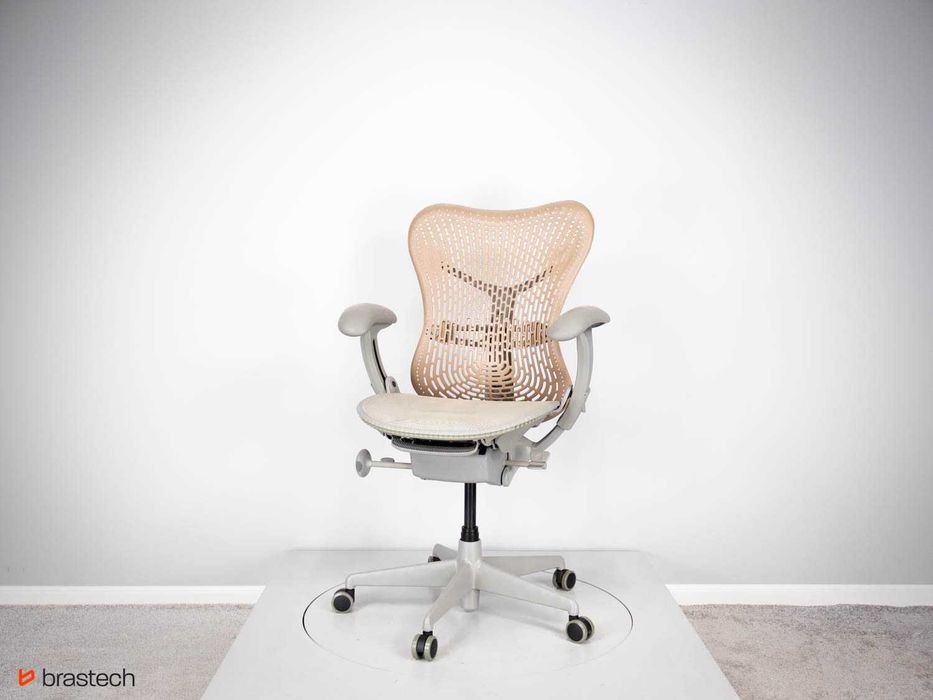 Fotel biurowy Herman Miller Mirra