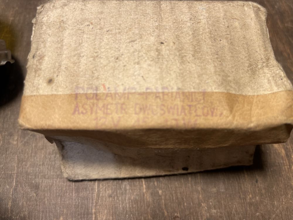 Żarówki żółte selektywne R2 Polamp Pabianice PRL Maluch 126P