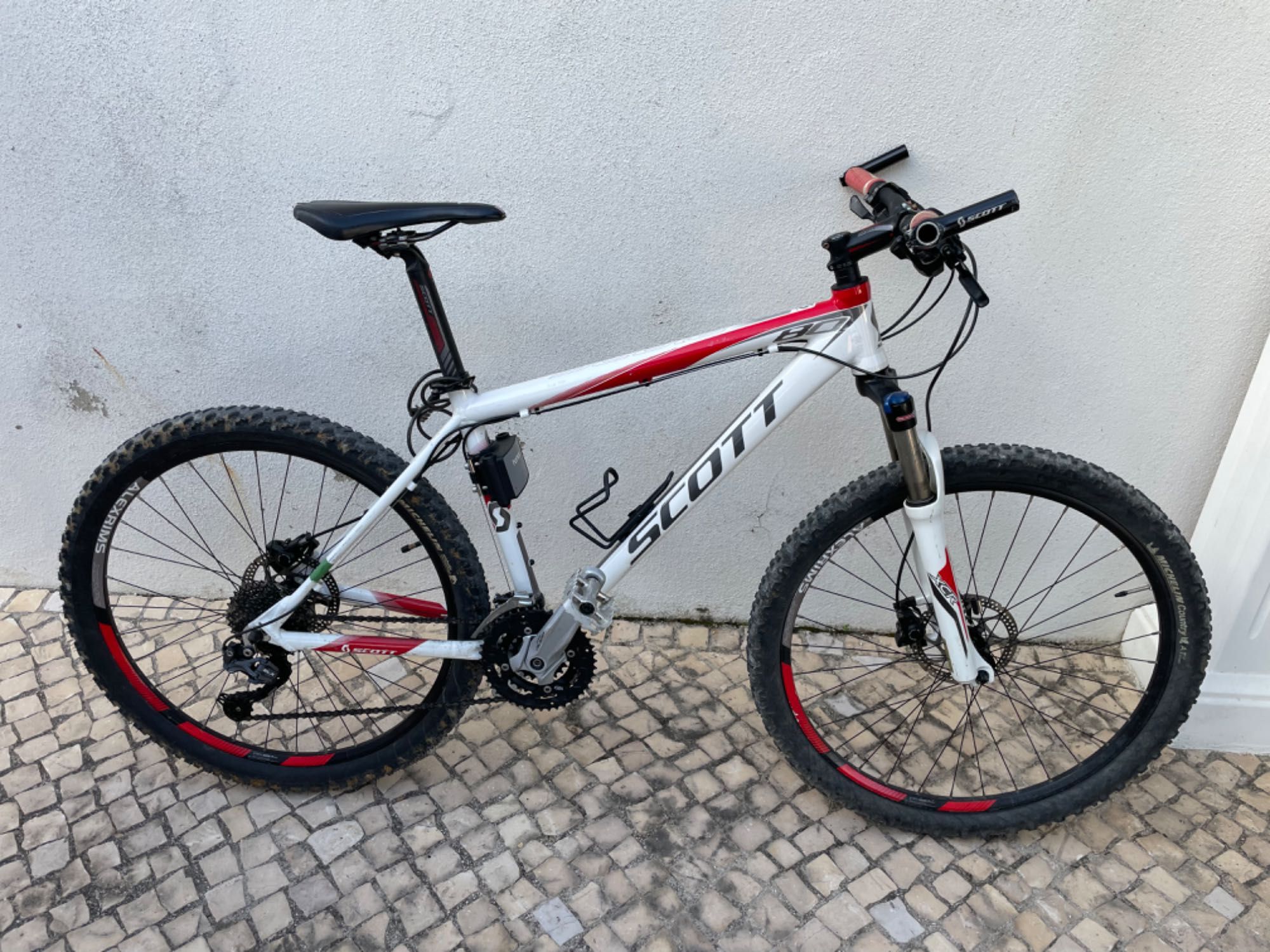 Bicicleta Scott Scale 80