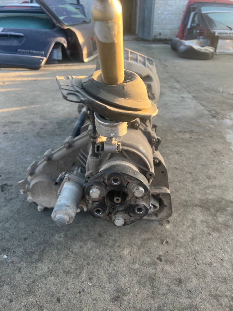 МКПП механіка роздатказ BMW X5 E53 E60 E61 X3 E83 M57 2.5 3.0 дизель