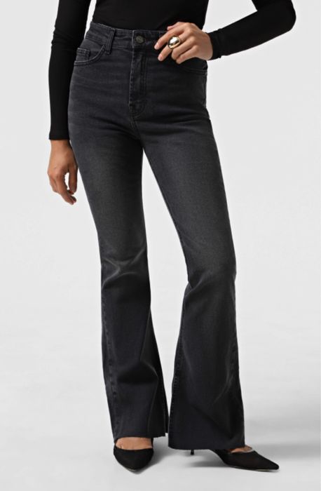 Джинси кльош чорні М 38