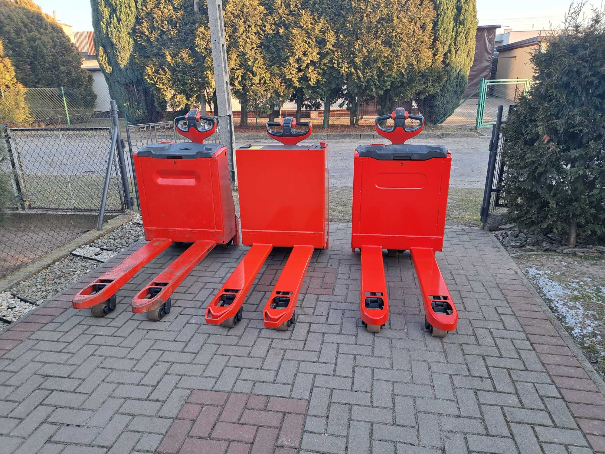 Paleciak elektryczny LINDE T16 i T18