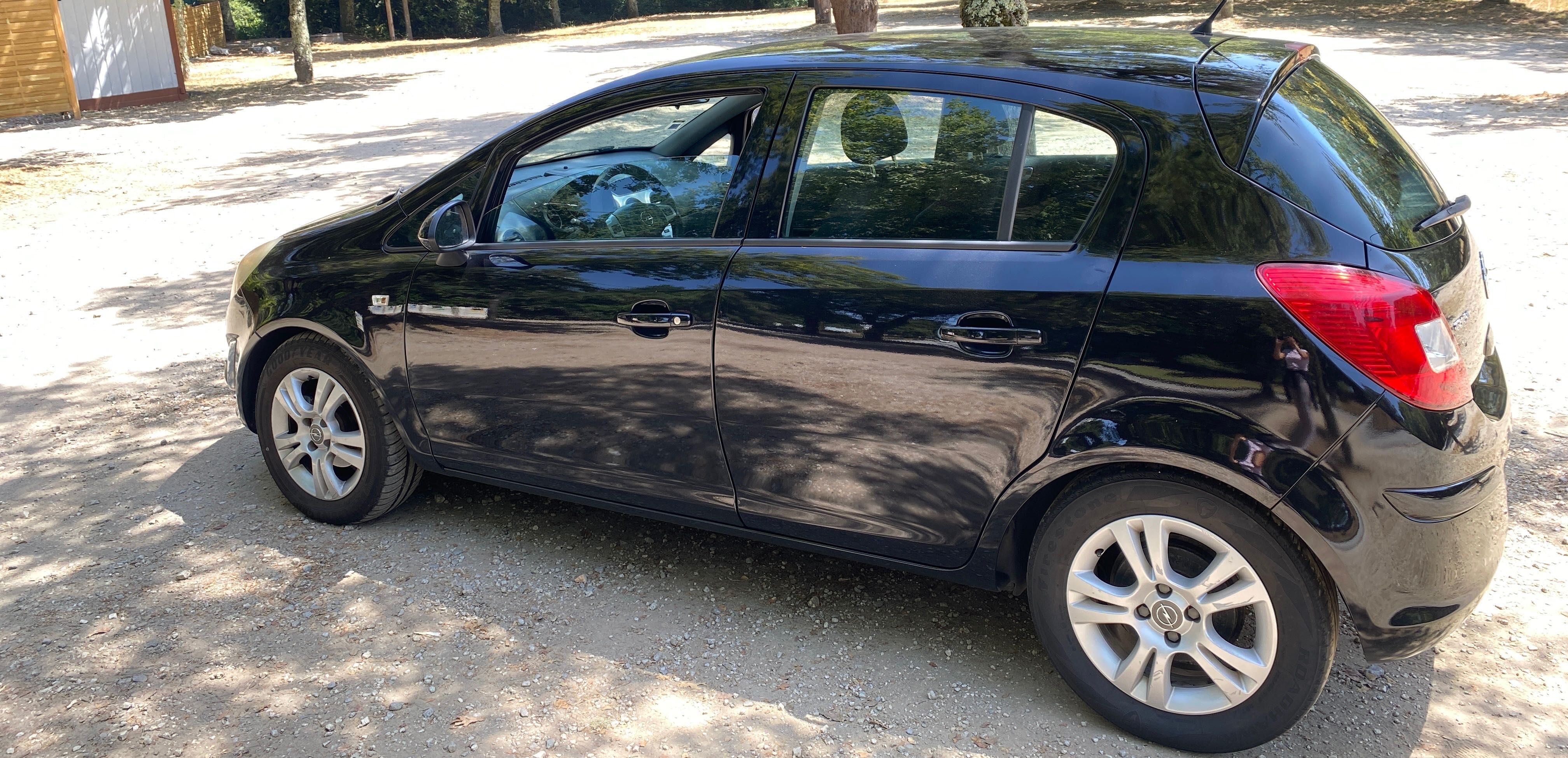 Carro opel corsa