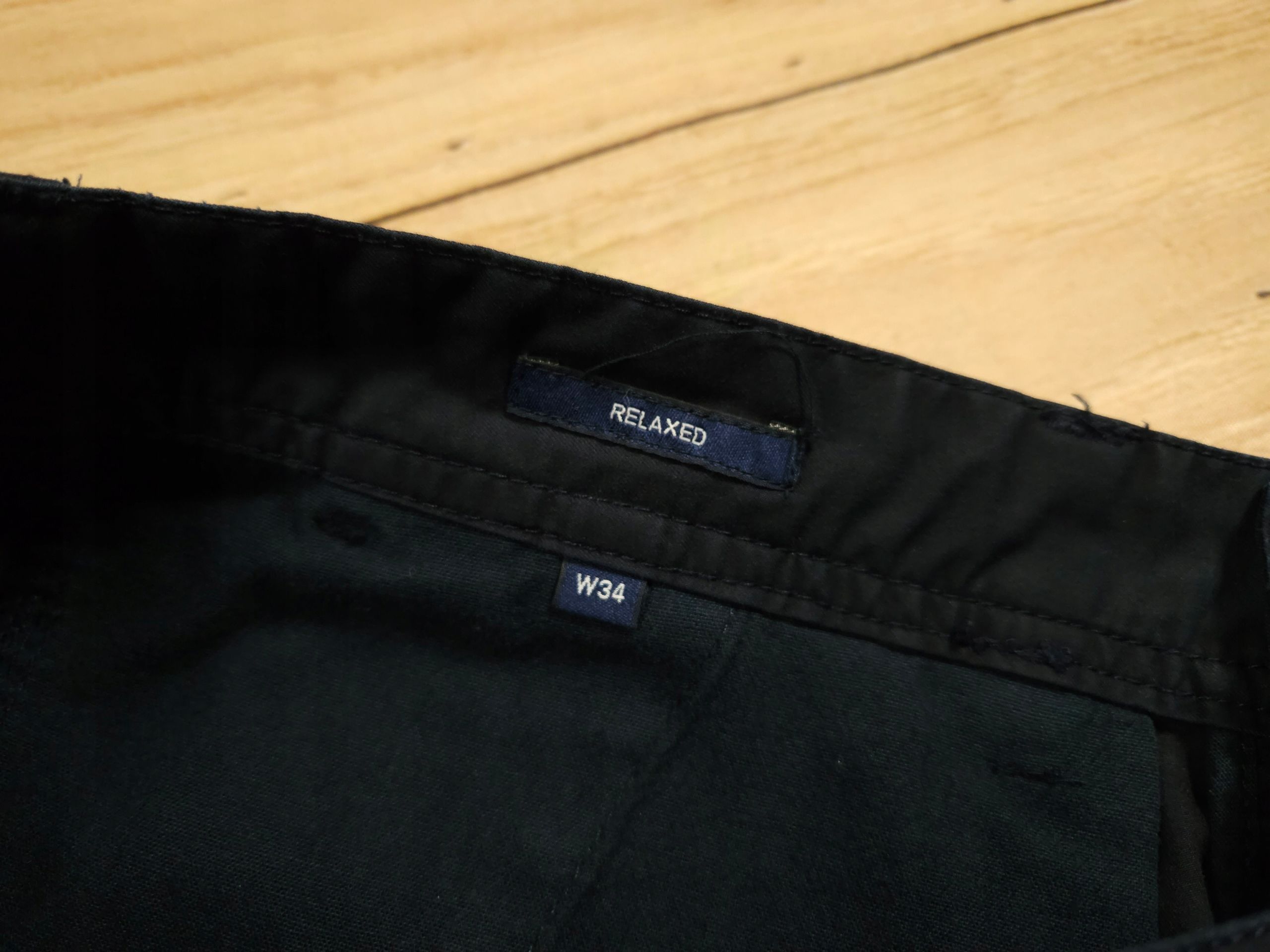 GANT Spodenki Cargo Męskie Granatowe Relaxed r. 34