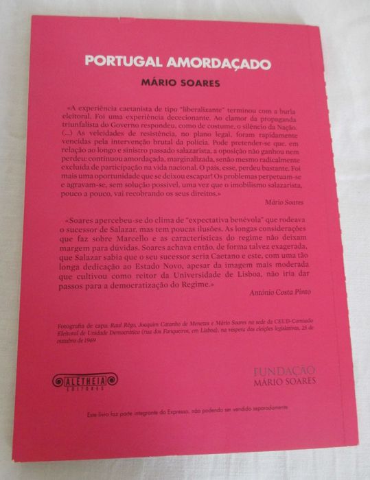Livro 'Portugal Amordaçado', de Mário Soares