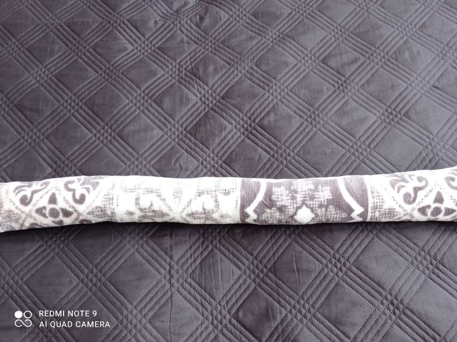 Ochraniacz do łóżeczka w formie mięciutkiego wałka