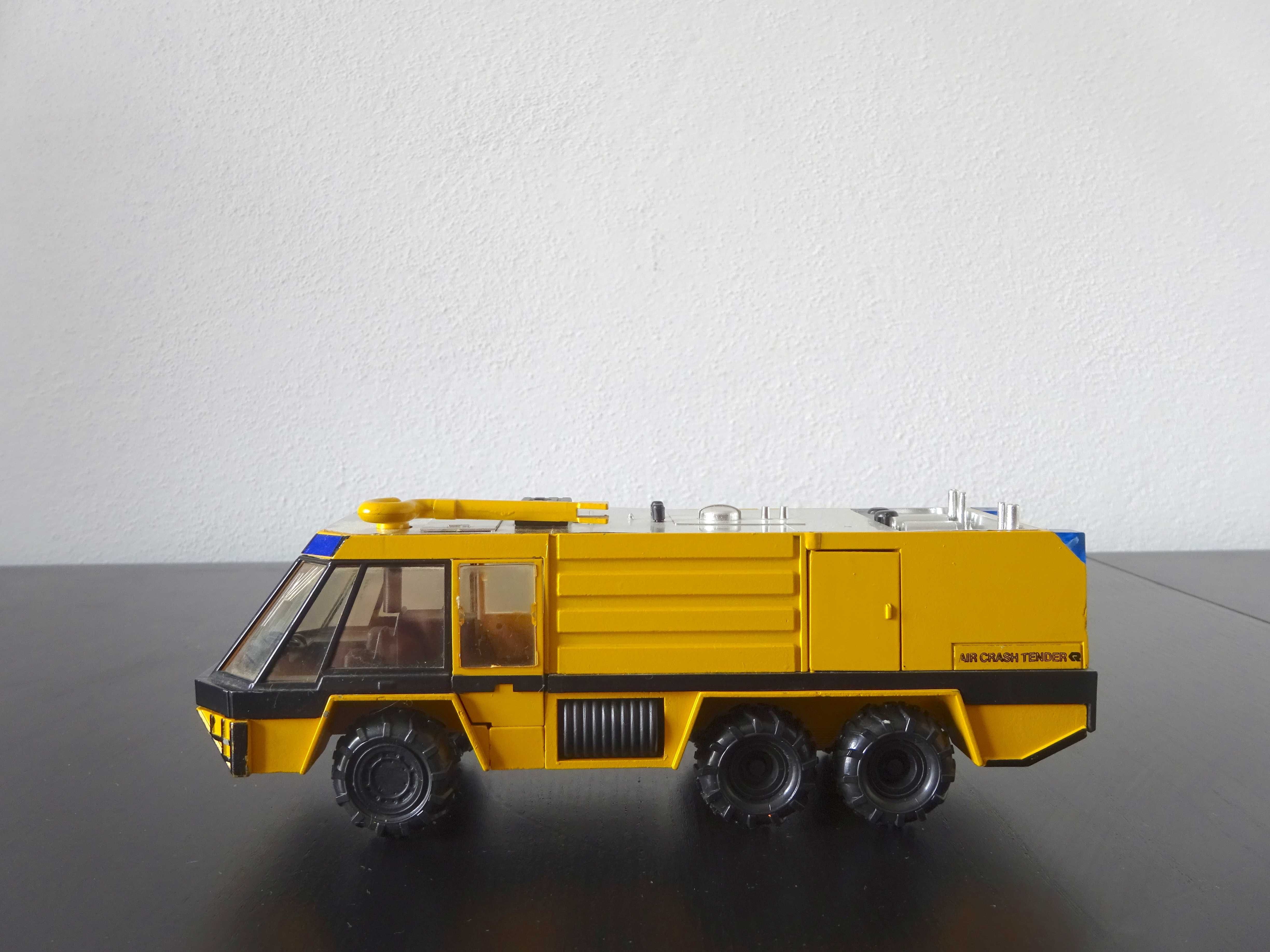 1:50 Conrad Rosenbauer Simba Bombeiros do Aeroporto