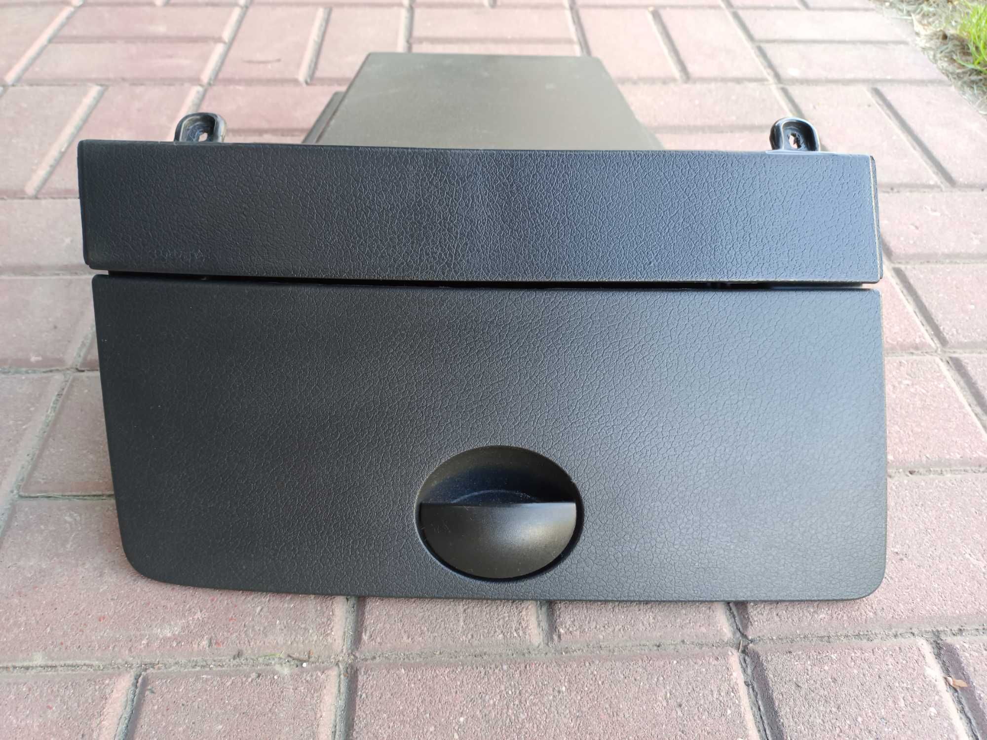 SCHOWEK W DESKĘ do Fiat Panda II pasuje od 03 do 12 r.