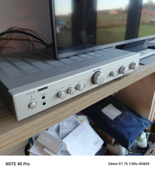 Wzmacniacz rotel Ra 04 se