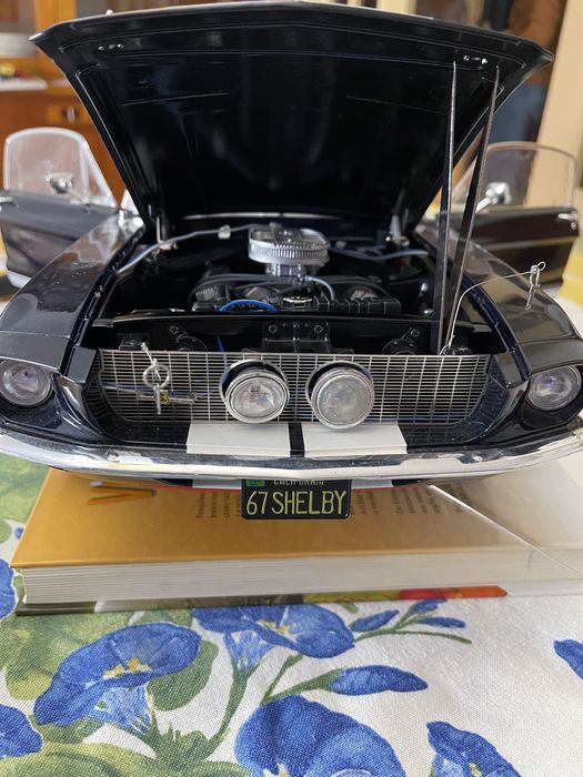FORD Mustang shelby escala 1/8