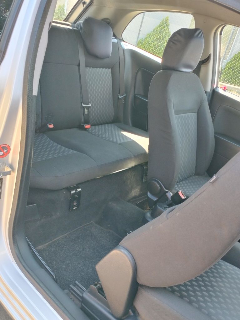 Ford Fiesta 3D/2005r./Klima/Nowe BT/Małe spalanie