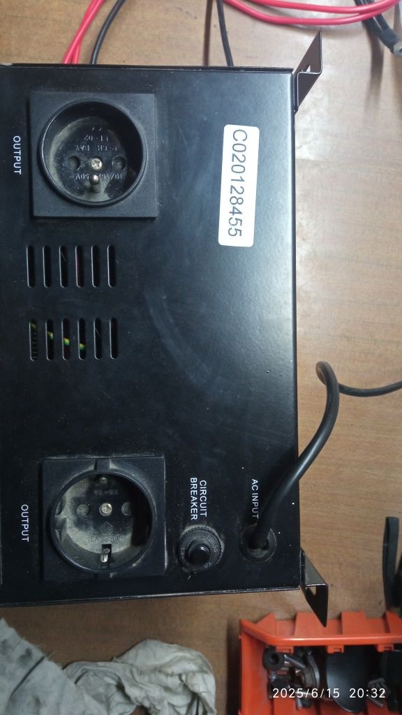 Zasilacz awaryjny  UPS Kemot Prosinus 500 W