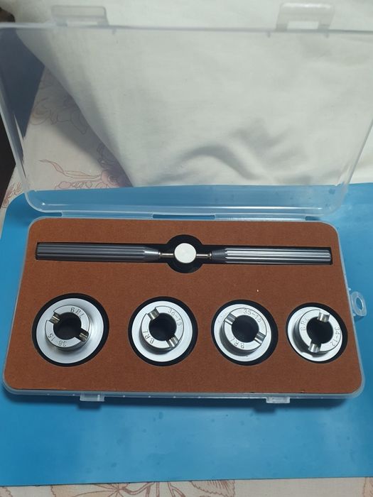 Кдючі для годинника