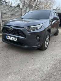 Toyota RAV4 2020 года