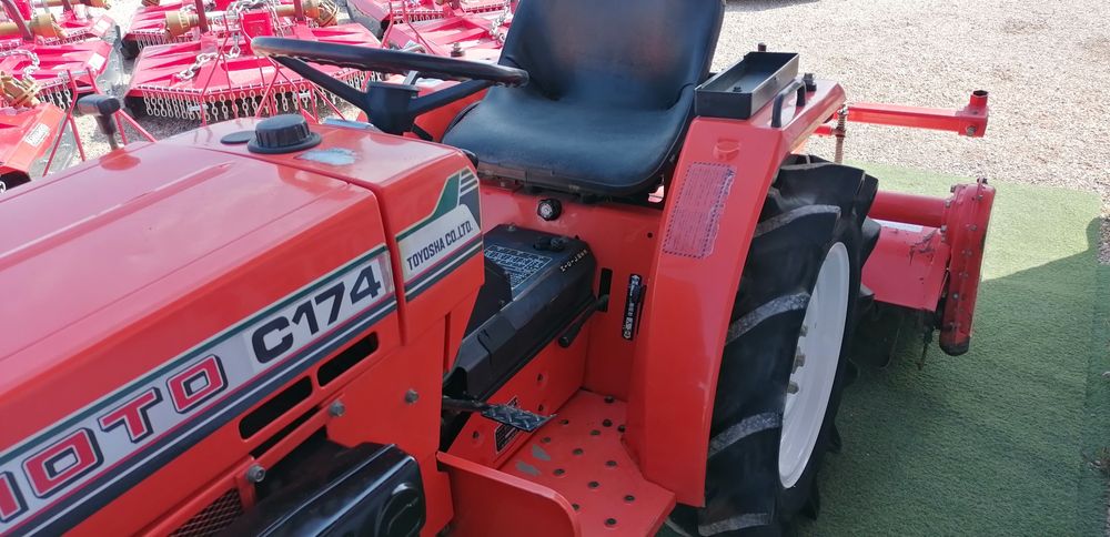 HINOMOTO C174 /4X4 /3Cilindros /23CV /frese