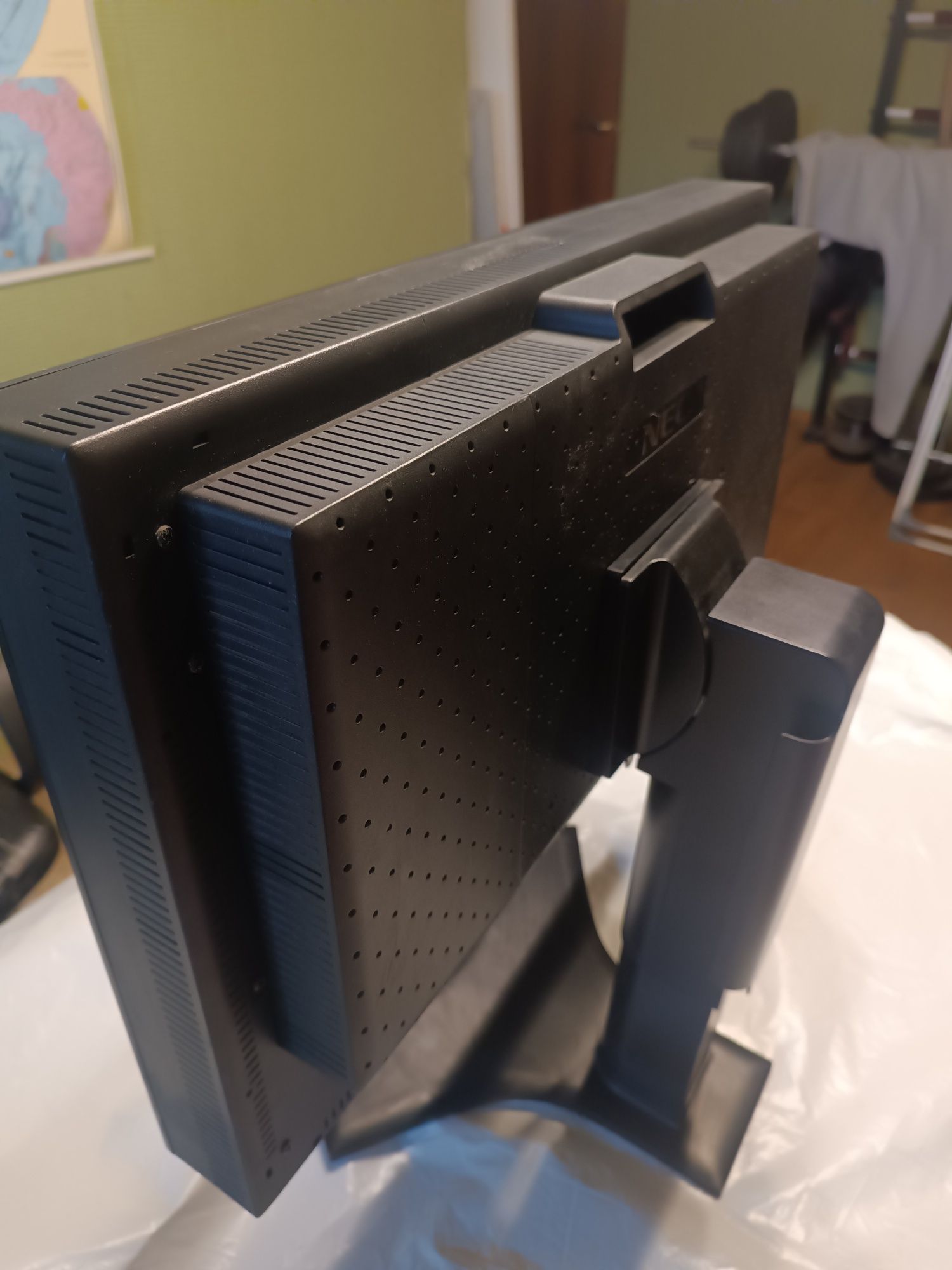 Монитор24" проф. NEC 2490WUXi2