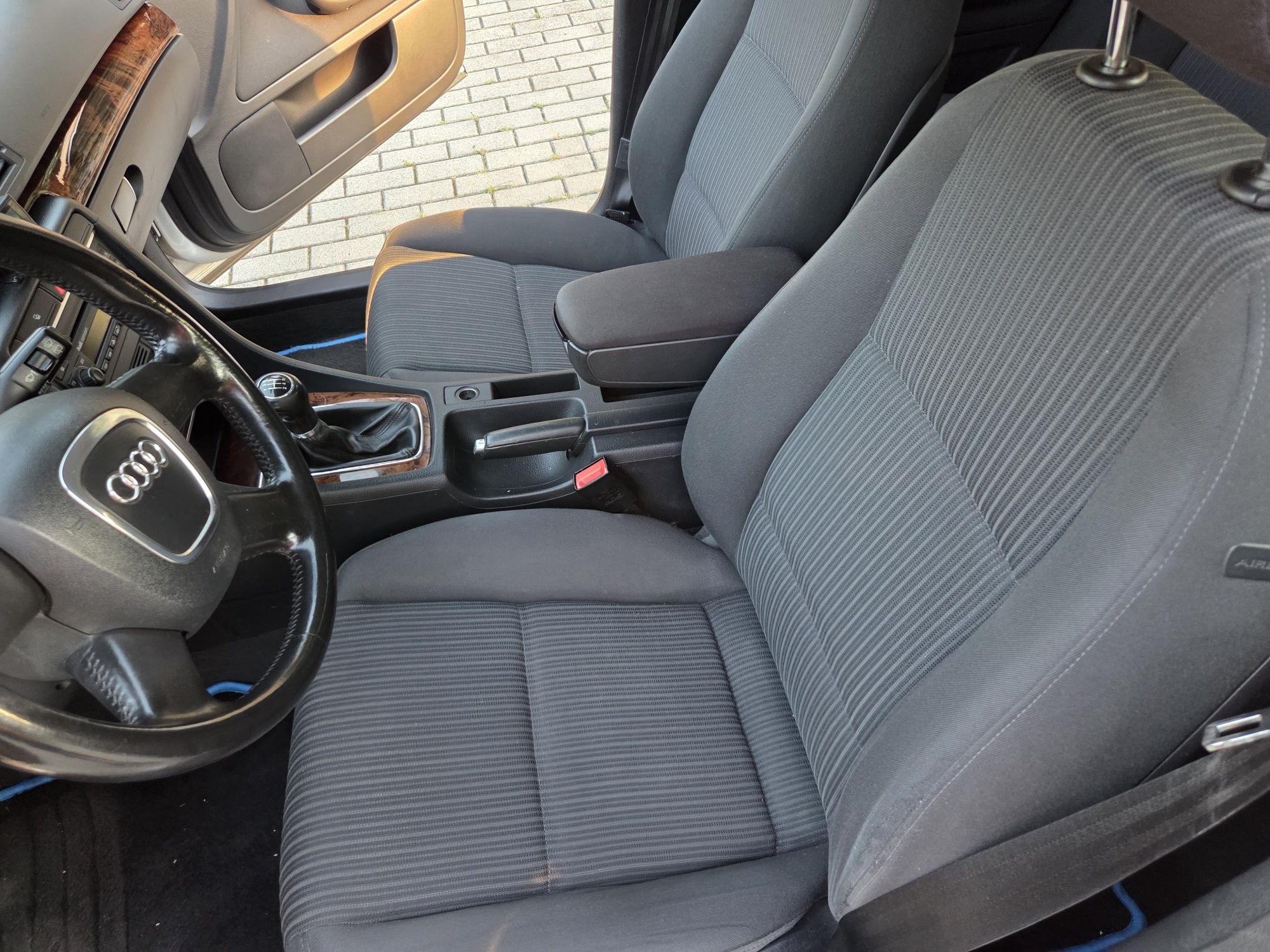 Audi A4 B7 1.6 MPI