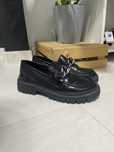 Czarne buty loafersy mojazyny na grubej podeszwie platformie elegancki