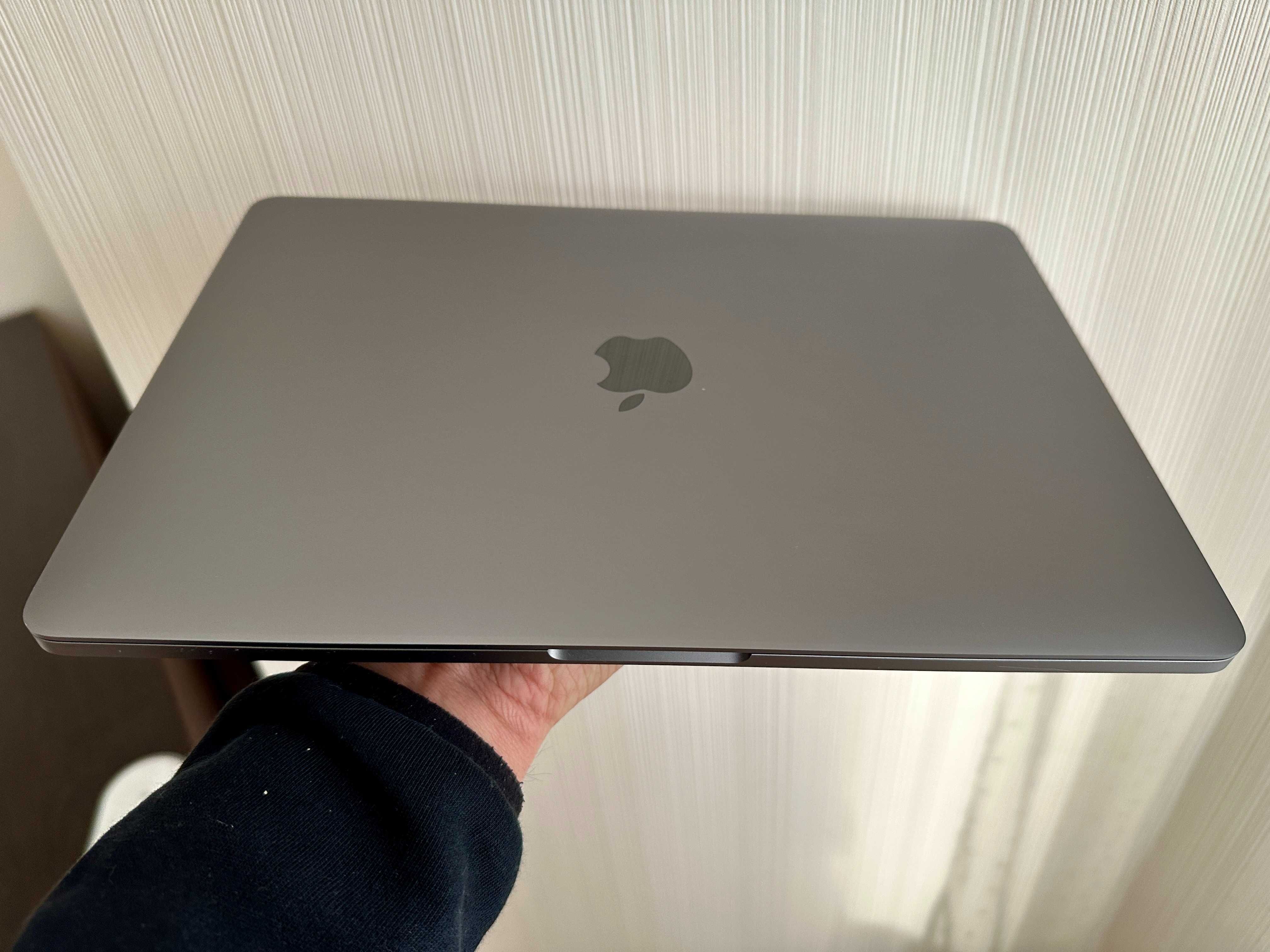 Macbook Pro 13 2020 Intel Core i5 16GB 256GB A2289 ( MXK62) Custom