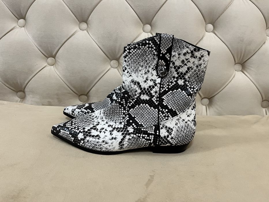 Botki/kowbojki skóra węża AZAREY rozmiar 38