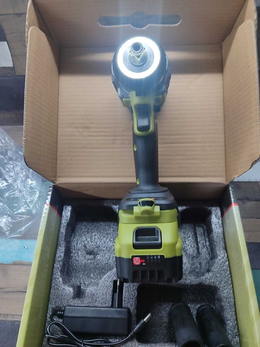 Гайковерт Elios акумуляторний аг600Нм батарея 4Аг та зарядка гарантія